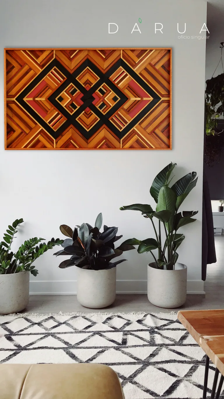 Quadro grafismo feminino madeira