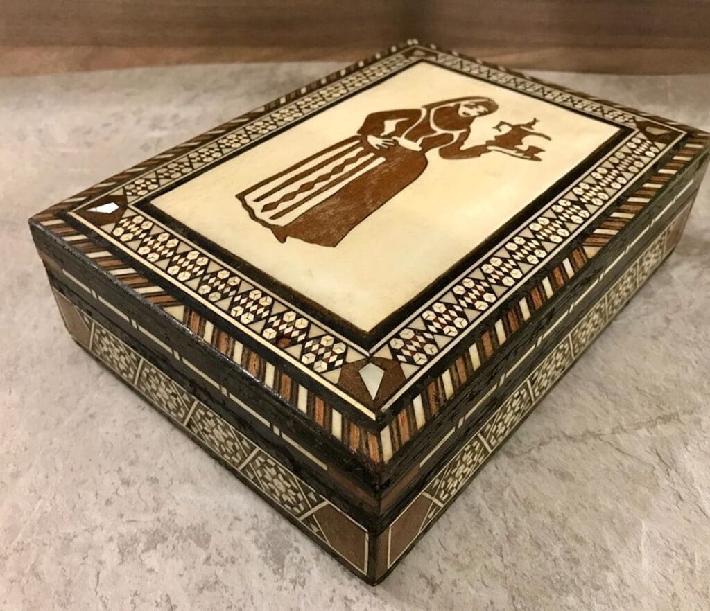 descubra-a-arte-da-marchetaria-historia-e-aplicacoes